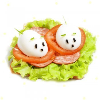 Canapés de ratones hechos con huevos para niños