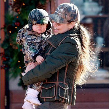 Thalía convierte a su hija en protagonista de un cuento