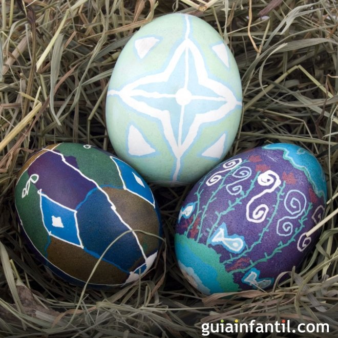 Decoración variada de huevos de Pascua