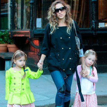 Sarah Jessica Parker tiene hijas gemelas: Marion y Tabitha