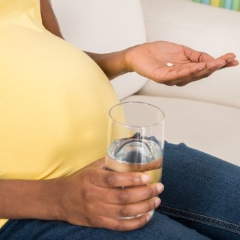 Cuidado con los medicamentos. Hábitos saludables en embarazadas