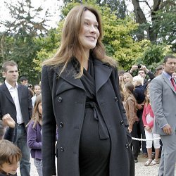 Carla Bruni embarazada