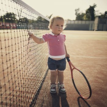 Deportes infantiles: el mini tenis