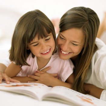 Cómo y cuándo introducir el hábito de la lectura en los niños