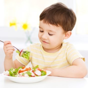 Riesgos de una dieta vegetariana para los niños