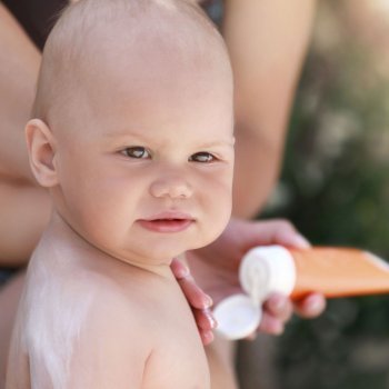 Protección solar para bebés. Medidas protectoras