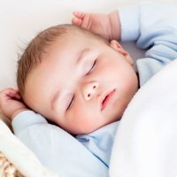 La mejor posición para dormir al bebé