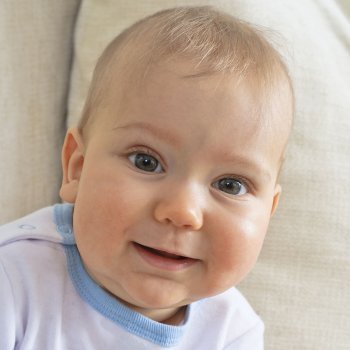 Nombres populares de niño ordenados por letra