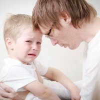 Cómo decirle al niño que ha muerto uno de sus padres