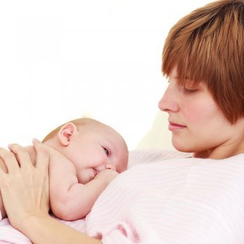 Por qué el bebé se retira del pecho