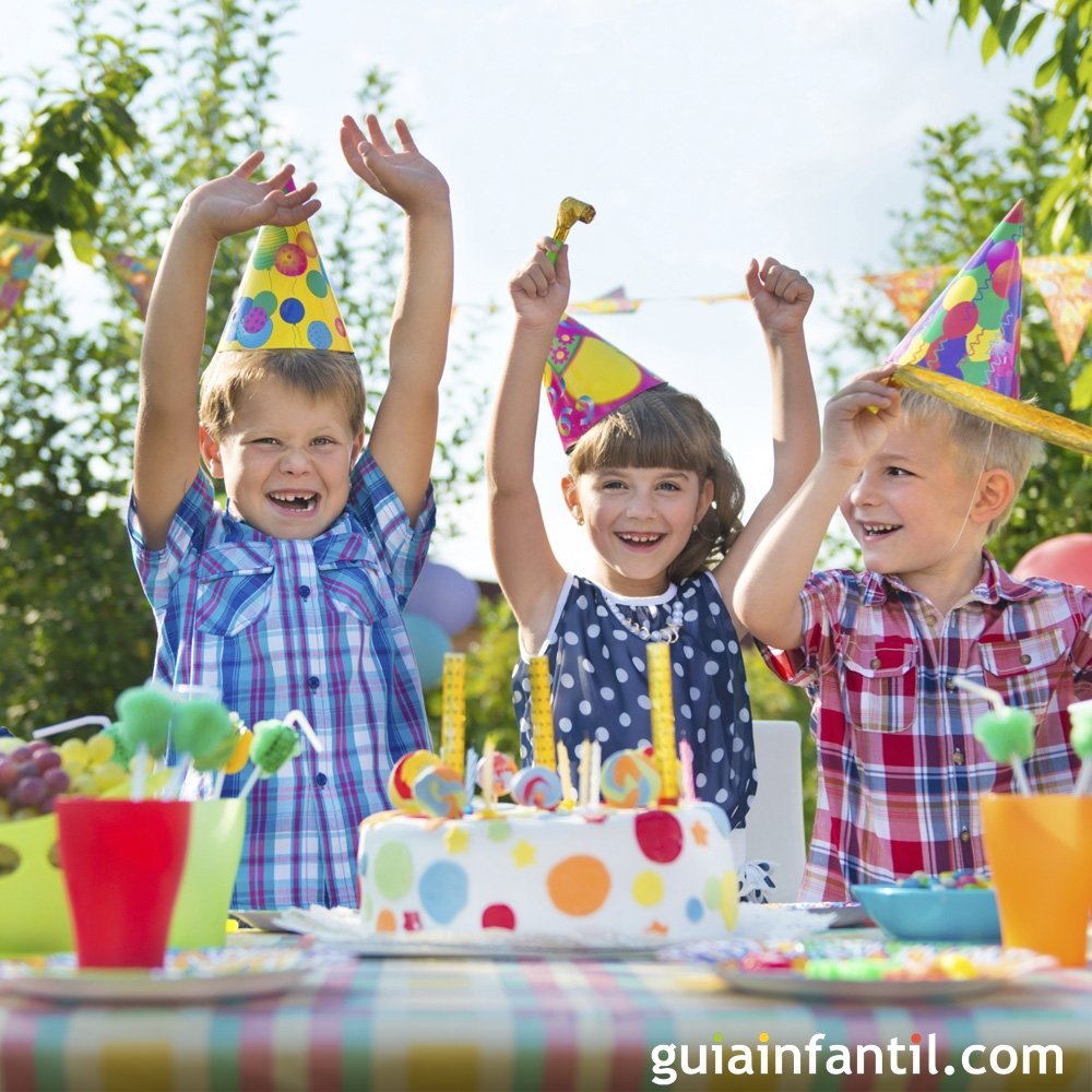 aeronave Percepción Comparar Decoración y comida para la fiesta de cumpleaños de los niños