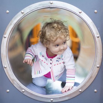 Requisitos de seguridad en las escuelas para bebés