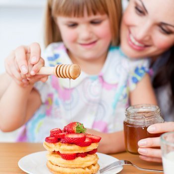 Cuándo se puede dar miel a los niños sin riesgo - ¿Es buena la miel?
