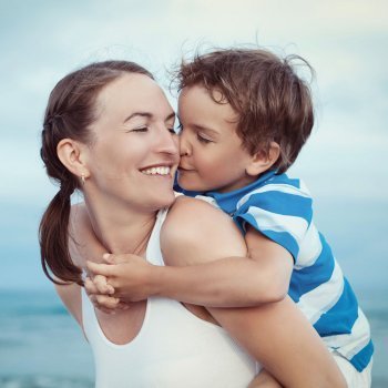 Por qué hay niños que necesitan más cariño que otros