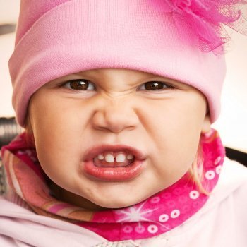 Niños que maltratan a sus cuidadoras