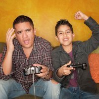 Padres celosos de sus hijos