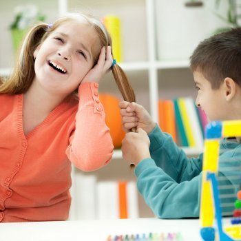¿Hay que defender a los niños de otros niños?