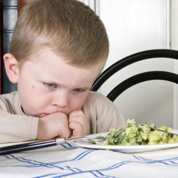 Qué hacer cuando el niño se niega a masticar