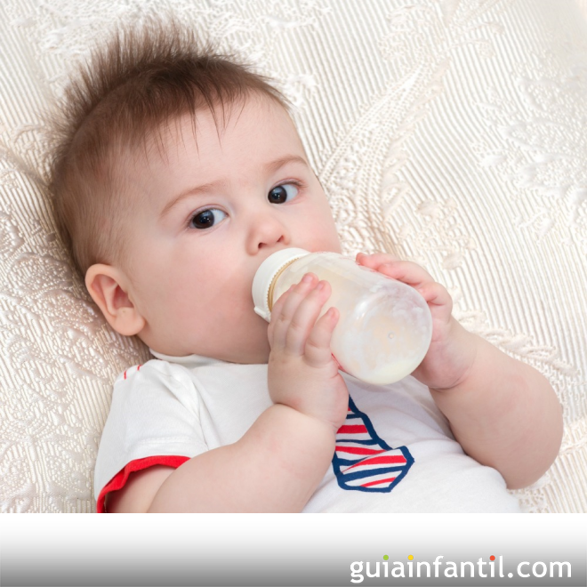 Cómo eliminar manchas de leche de la ropa del bebé
