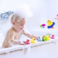 Cómo decorar un cuarto de baño infantil