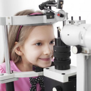 Cataratas congénitas en niños