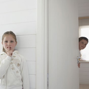Enseñar a los niños a respetar el espacio vital
