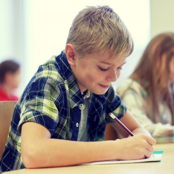 Beneficios de los dictados para niños