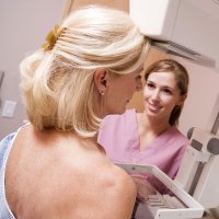 El cáncer de mama y la edad de la mujer