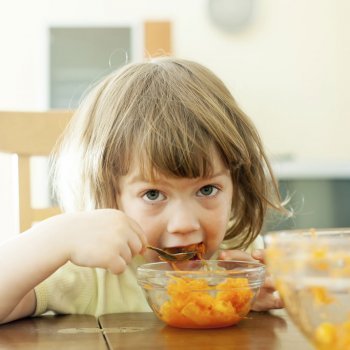 La importancia de la vitamina A para niños y embarazadas