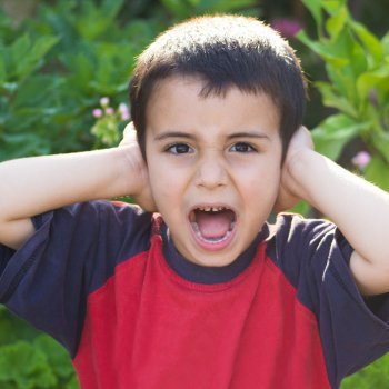 Juegos para ayudar a los niños a superar el miedo a los ruidos