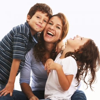 Risoterapia en casa y con los niños