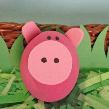 Cerdito rosa. Manualidades infantiles con huevos
