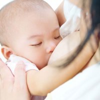 La succión del bebé y posiciones para amamantar
