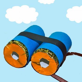 Prismáticos con rollos de papel