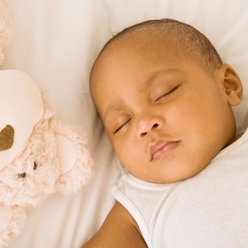 Cómo deben dormir los bebés y niños