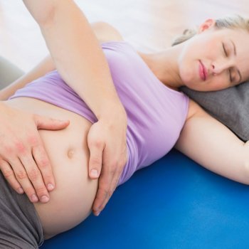 Cuidados y precauciones con los masajes en el embarazo