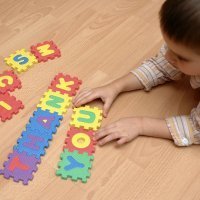 Cómo enseñar inglés a los niños pequeños