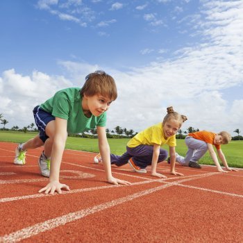 Los pediatras piden descanso para los niños deportistas
