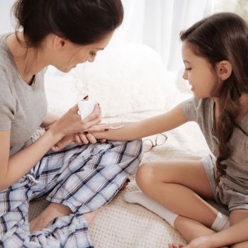 Los antisépticos y los niños: ¿qué son y cómo actúan en las heridas?