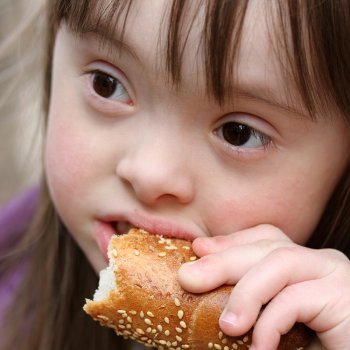La alimentación complementaria en niños con Síndrome de Down