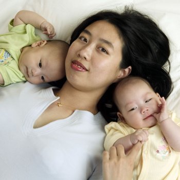 Mitos sobre la lactancia materna en gemelos