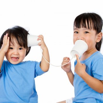 Consejos para educar a niños demasiado habladores
