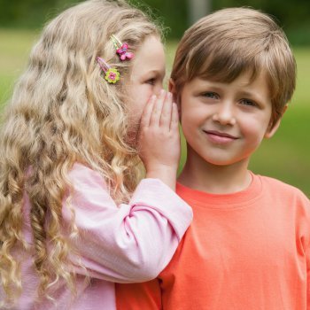 Diferencias entre el niño chivato y el niño informador