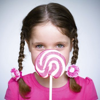 Alimentos que ensucian los dientes de los niños