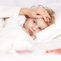 Cómo afecta la encefalitis a los niños