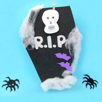 7. Tumba de cartulina