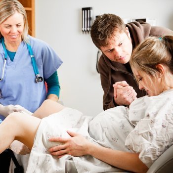 Cómo evitar desgarros en el parto