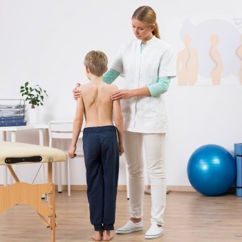 Problemas comunes de espalda en los niños