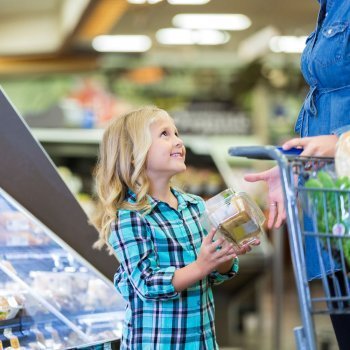 Alimentos precocinados para niños: lo bueno y lo malo