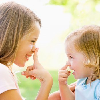 Diez beneficios de los juegos de mímica para los niños